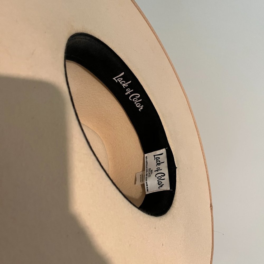 Ivory Rancher - Picture 2 of 5